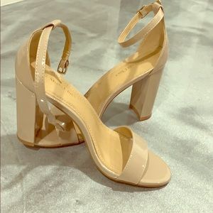 NWOT Nude Patent Heels